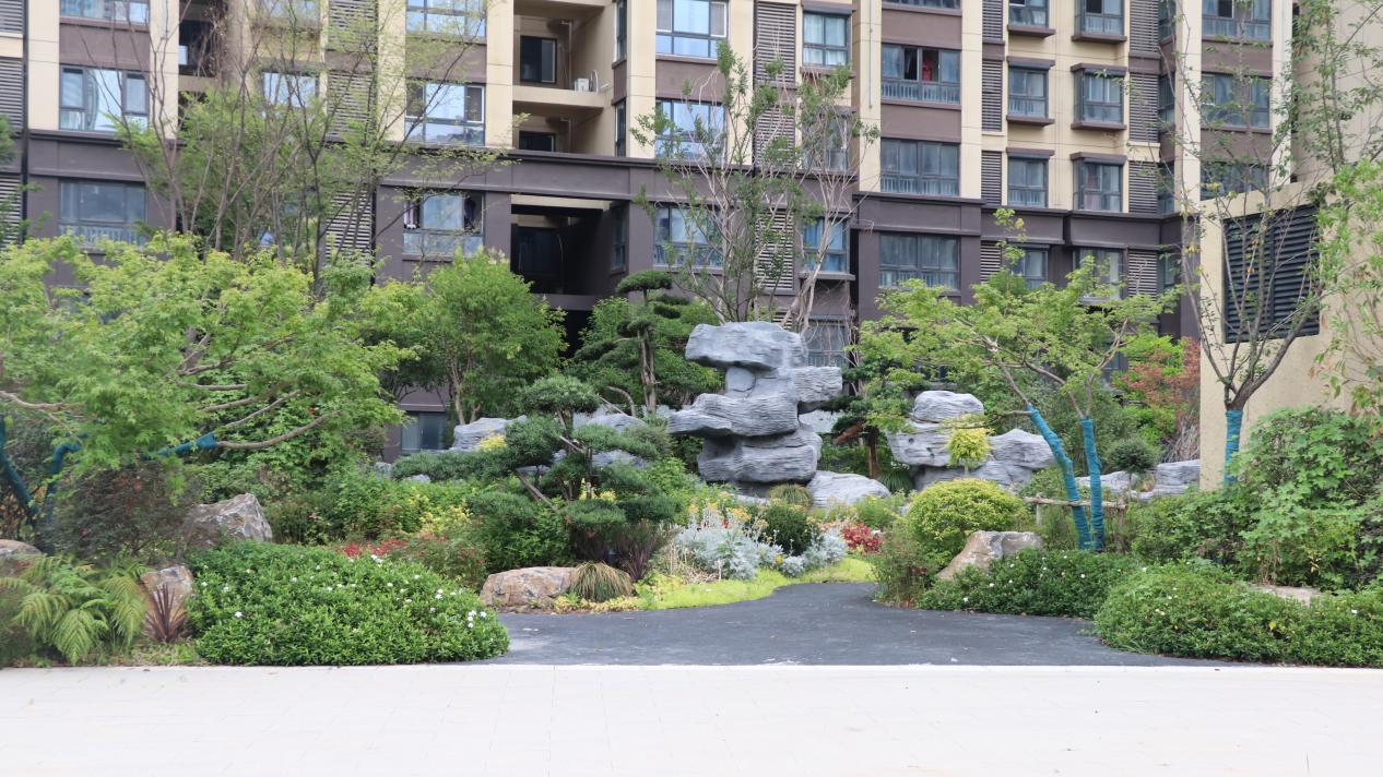 “生涯惬意，，，，服务知足” 葛塘西片区地块包管房交付回访业主这样说