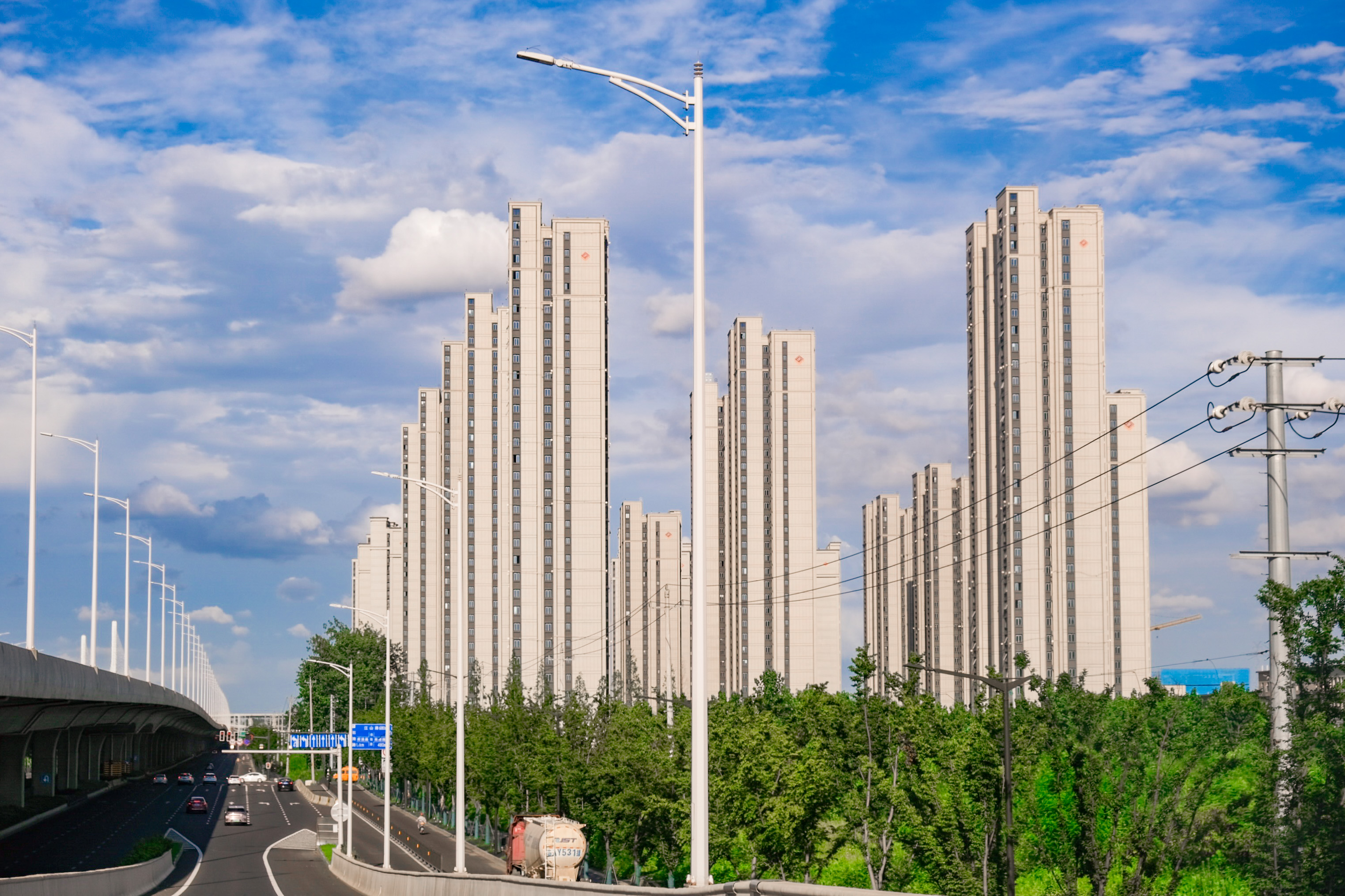 台风过境，，，，这一大波民生项目be like（图说包管房）