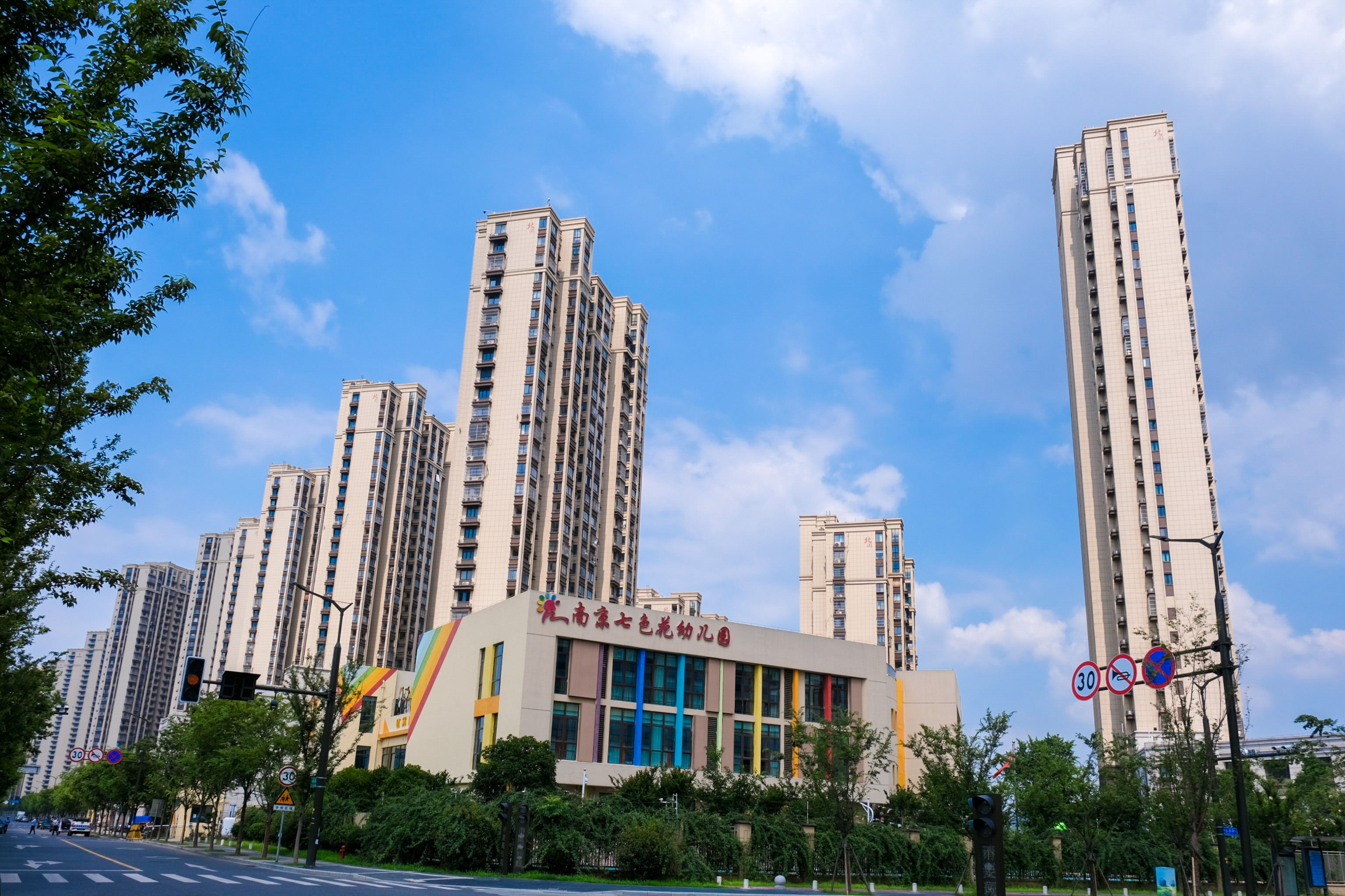 台风过境，，，，这一大波民生项目be like（图说包管房）