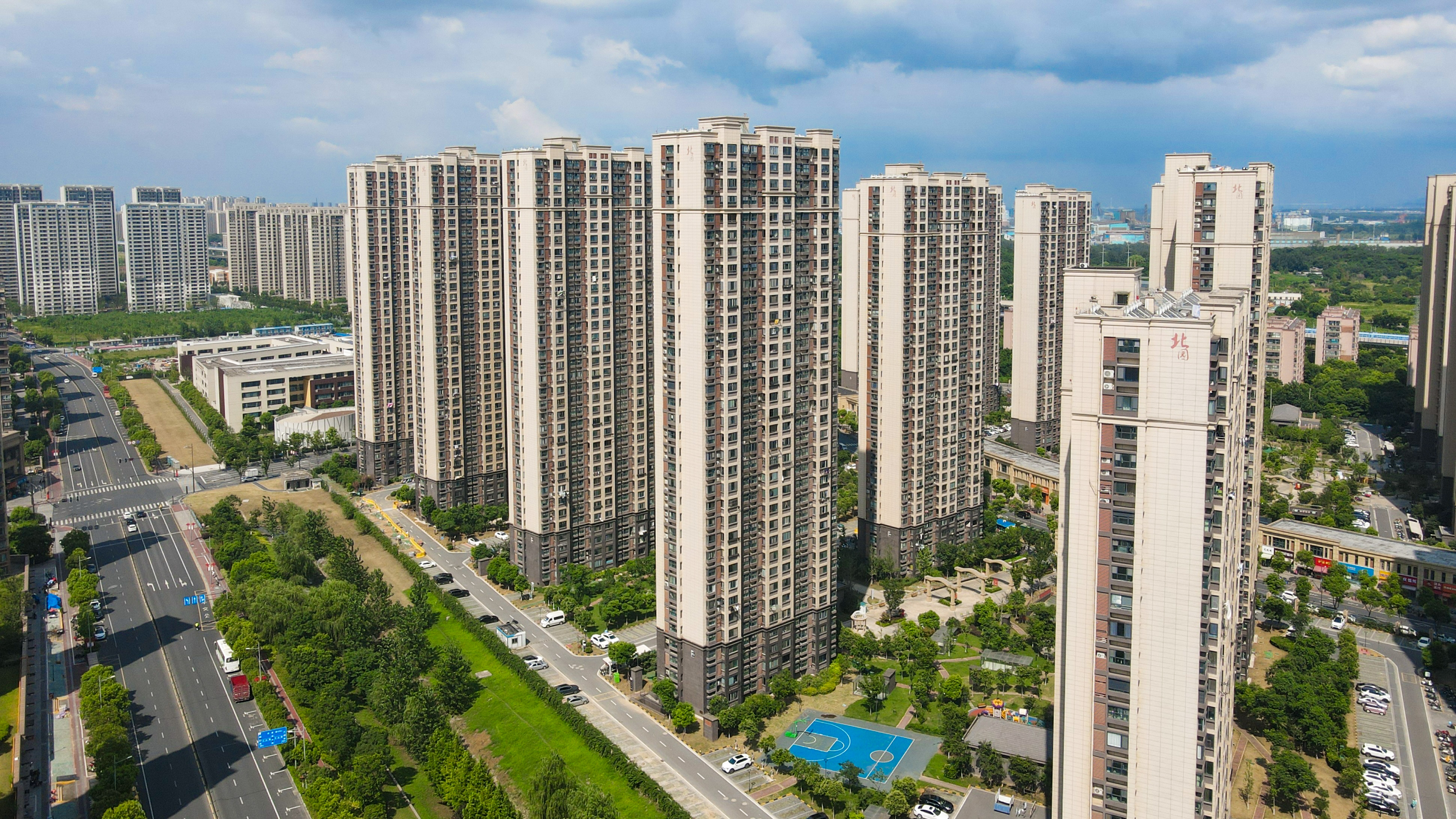 台风过境，，，，这一大波民生项目be like（图说包管房）