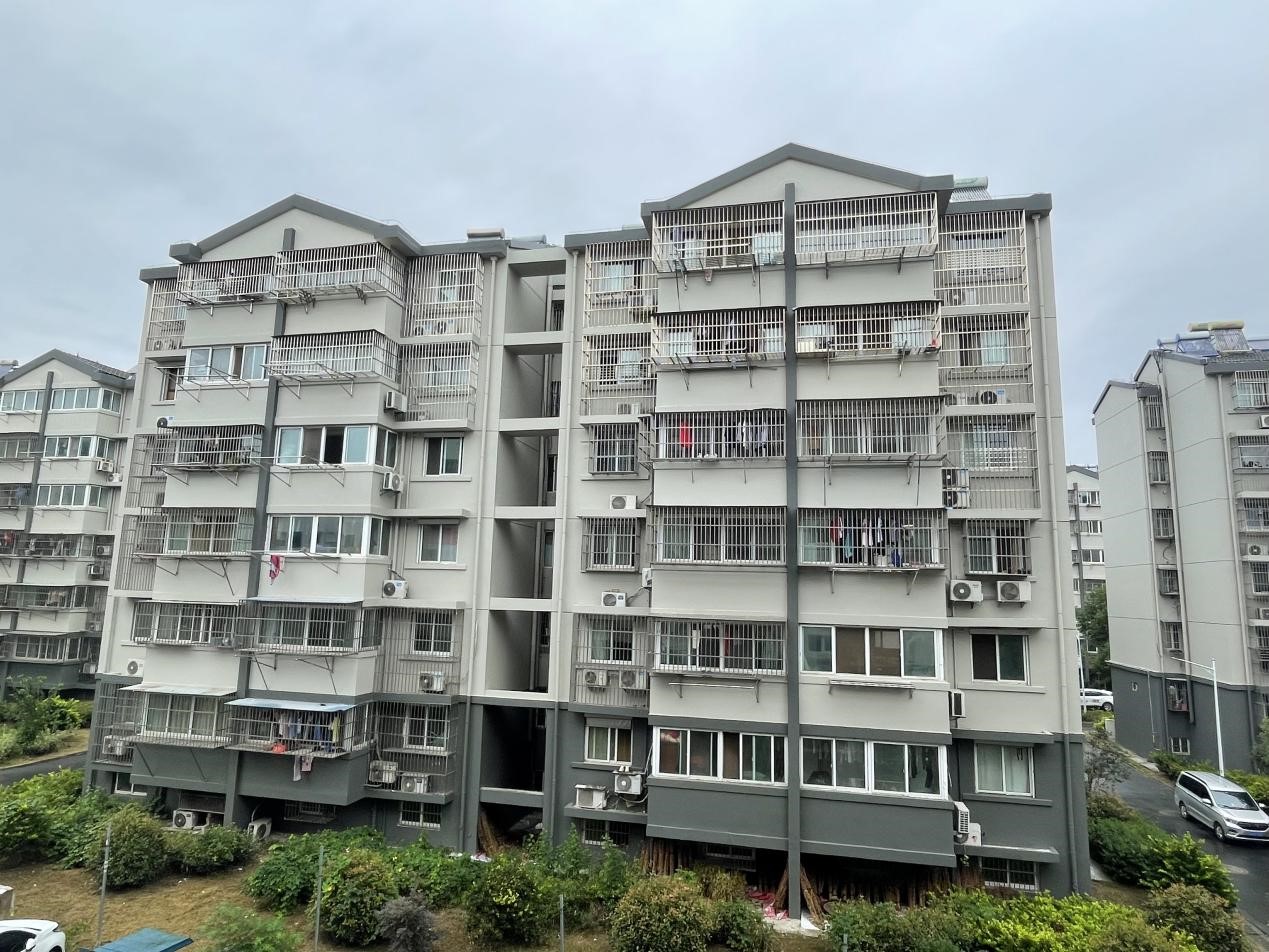 以民生为“底色”，，提升老旧小区幸福“成色”